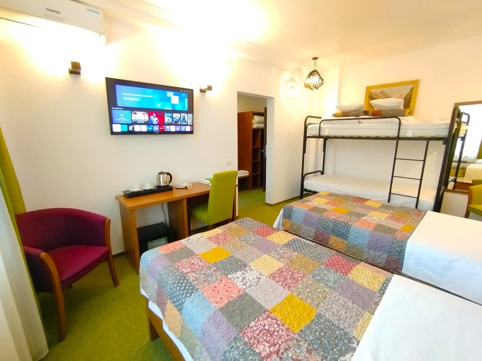Comfort Double or Twin Room | Free WiFi, bed sheets
