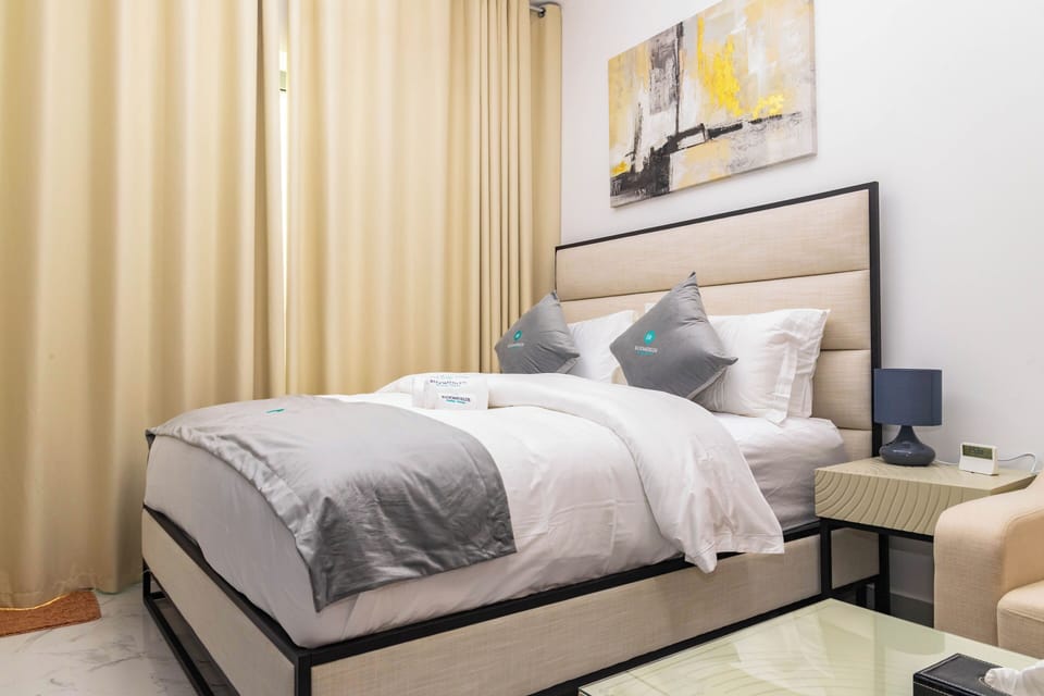 Economy Studio, Balcony, City View | In-room safe, iron/ironing board, free WiFi
