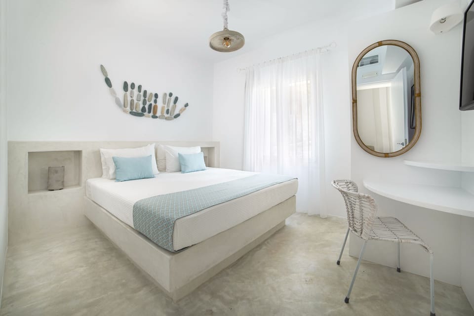 In-room safe, blackout drapes, free WiFi, bed sheets