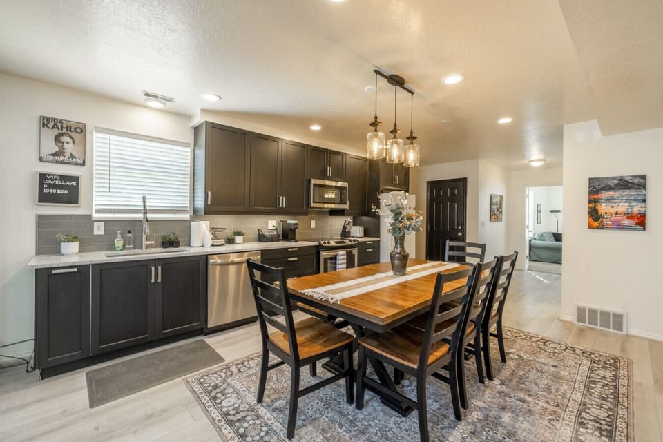 Dining and Kitchen area to Gather with Family and Friends