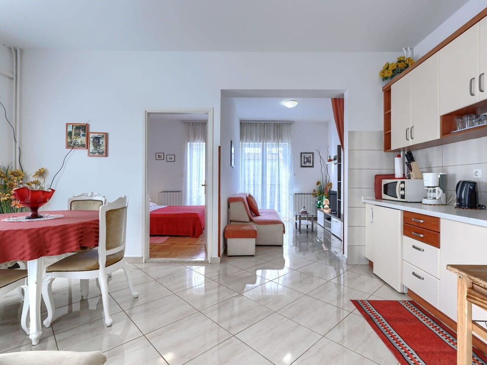 Furniture, Interior Design, Flooring, Floor, Ceiling, Table, Room, Living Room, Couch, Apartment