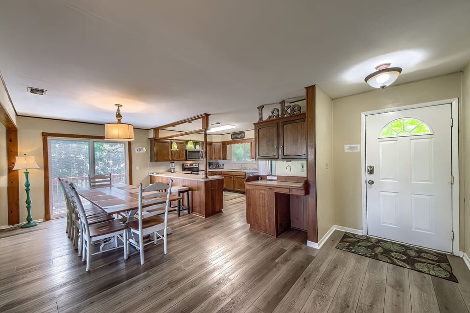 Kitchen and Dining Room!