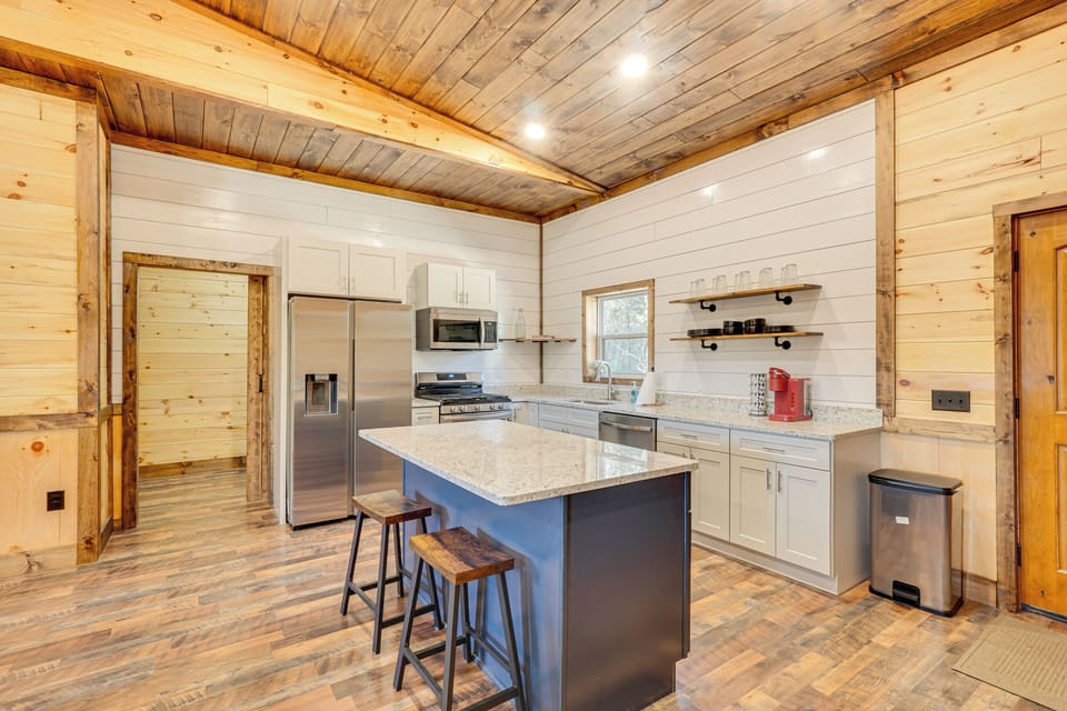 House (2 Bedrooms) | Interior