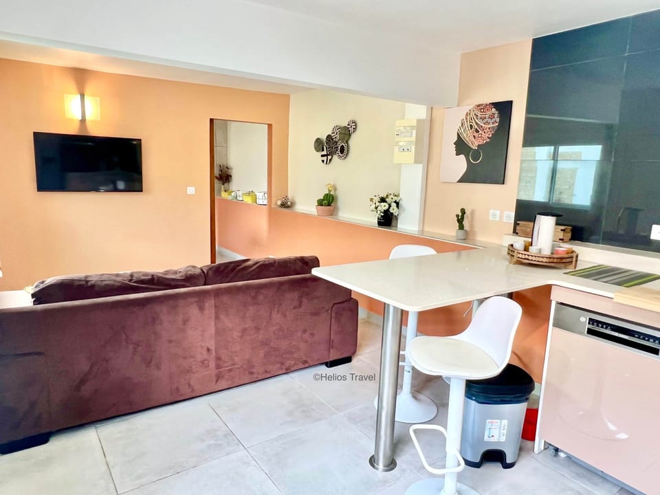 The Colibri cottage lounge