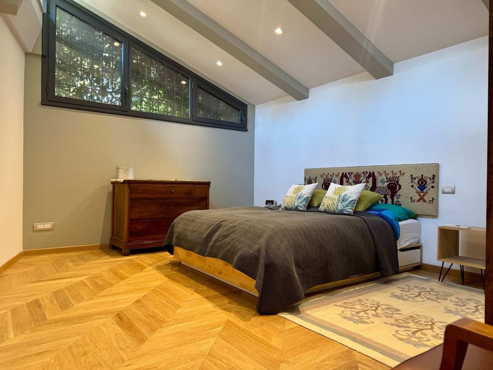 House | 1 bedroom, desk, high-speed internet