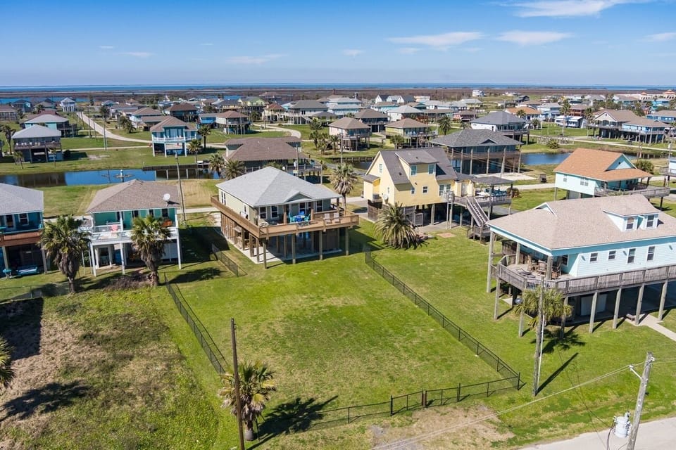 House, 3 Bedrooms | Aerial view