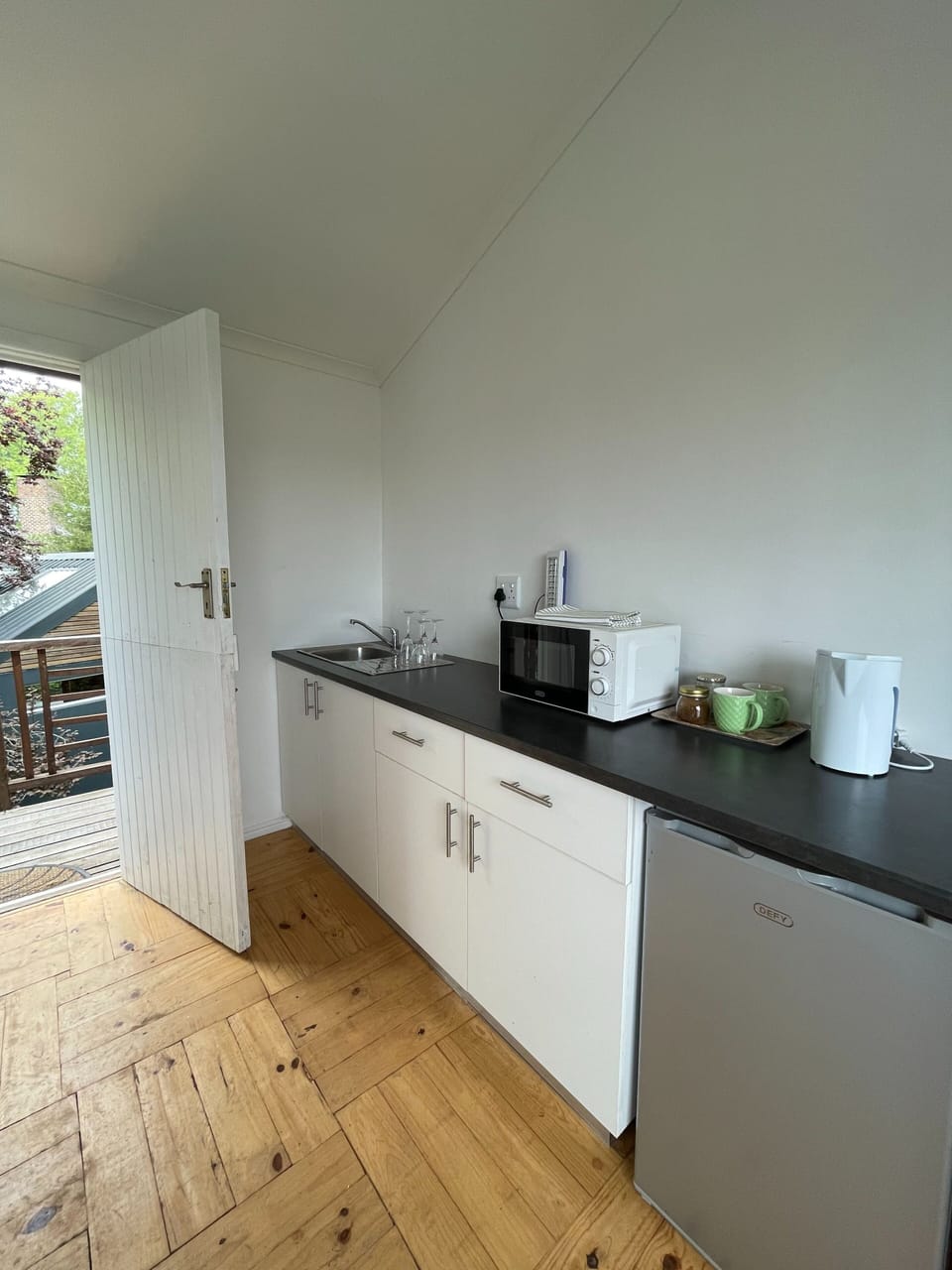 House, 1 Bedroom, Smoking, Balcony | Property entrance