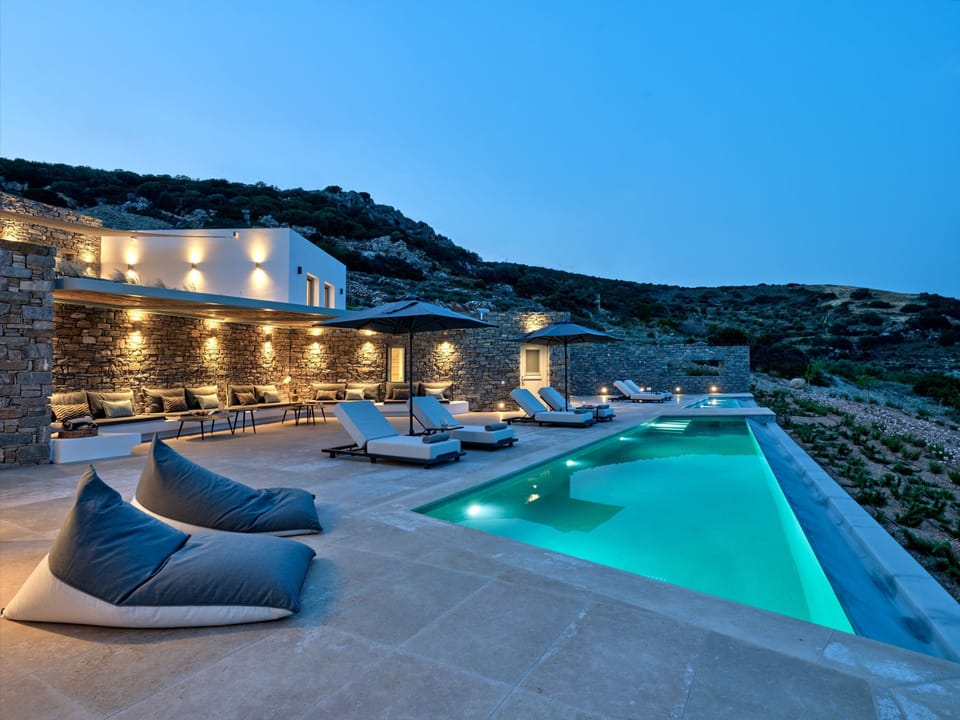 House, Smoking | 5 bedrooms, desk