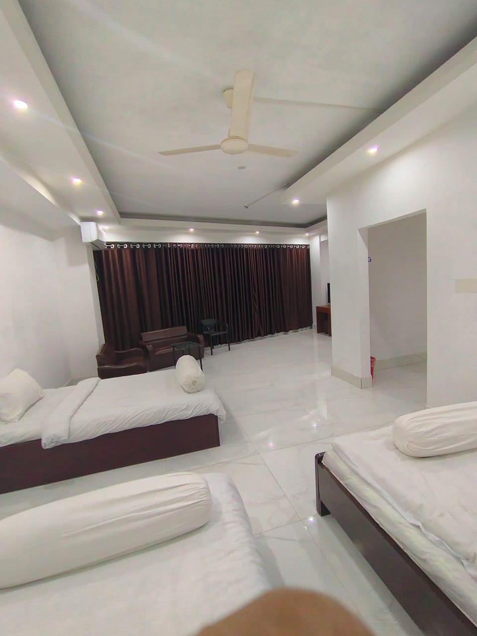 Deluxe Double or Twin Room, Garden View | Desk, laptop workspace, free WiFi
