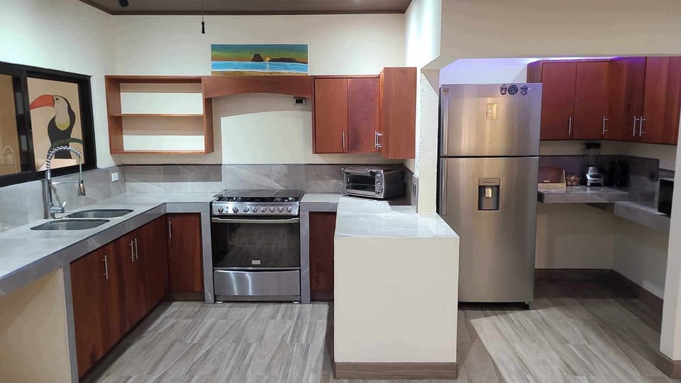 Full equipped kitchen 