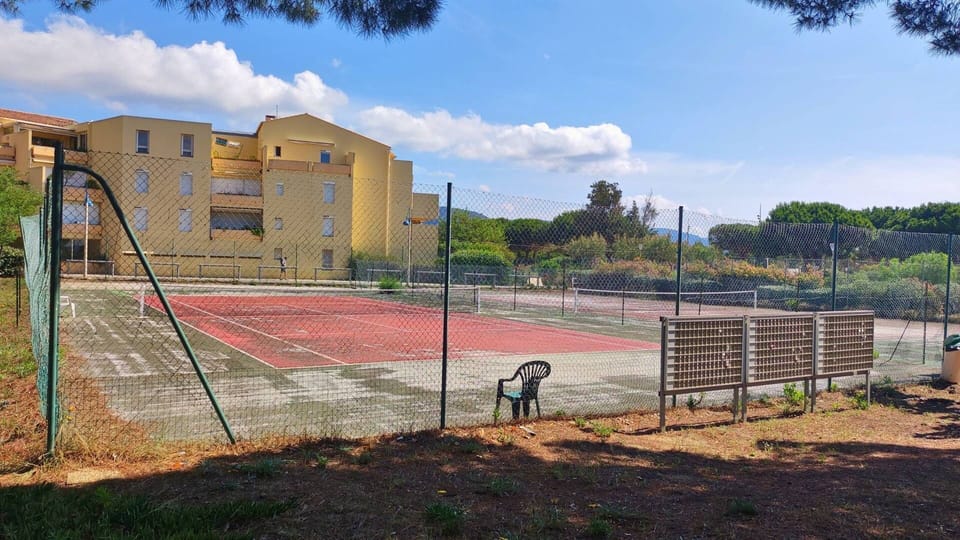 Sport court
