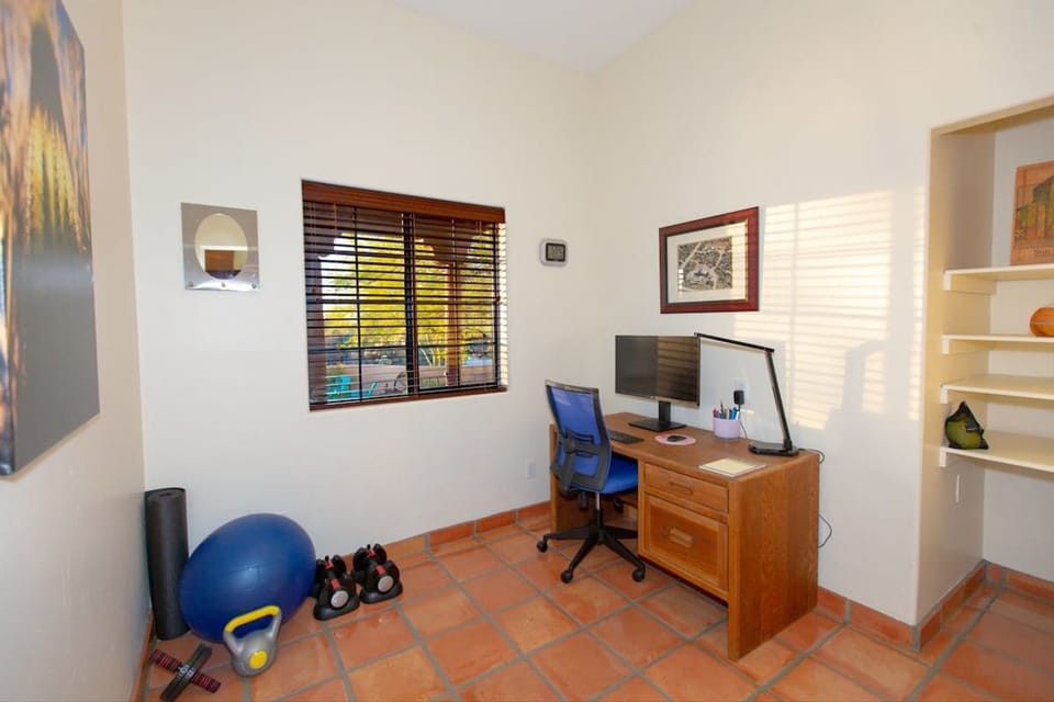 House | 5 bedrooms, Internet