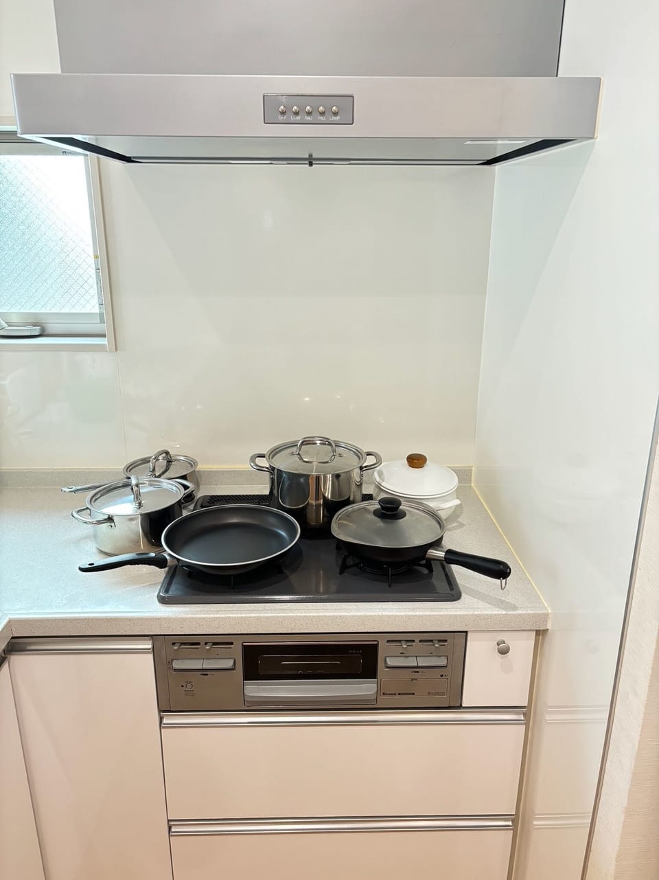 Pots and pans, 3 burner gas stove