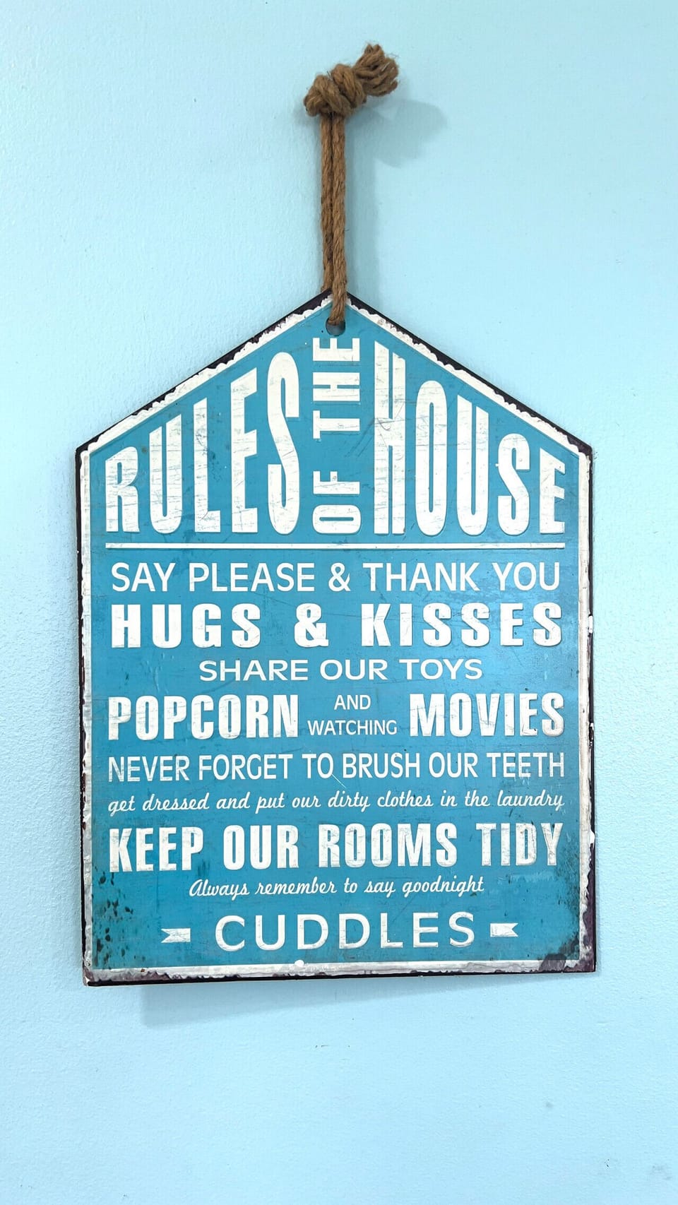 House rules in entry.