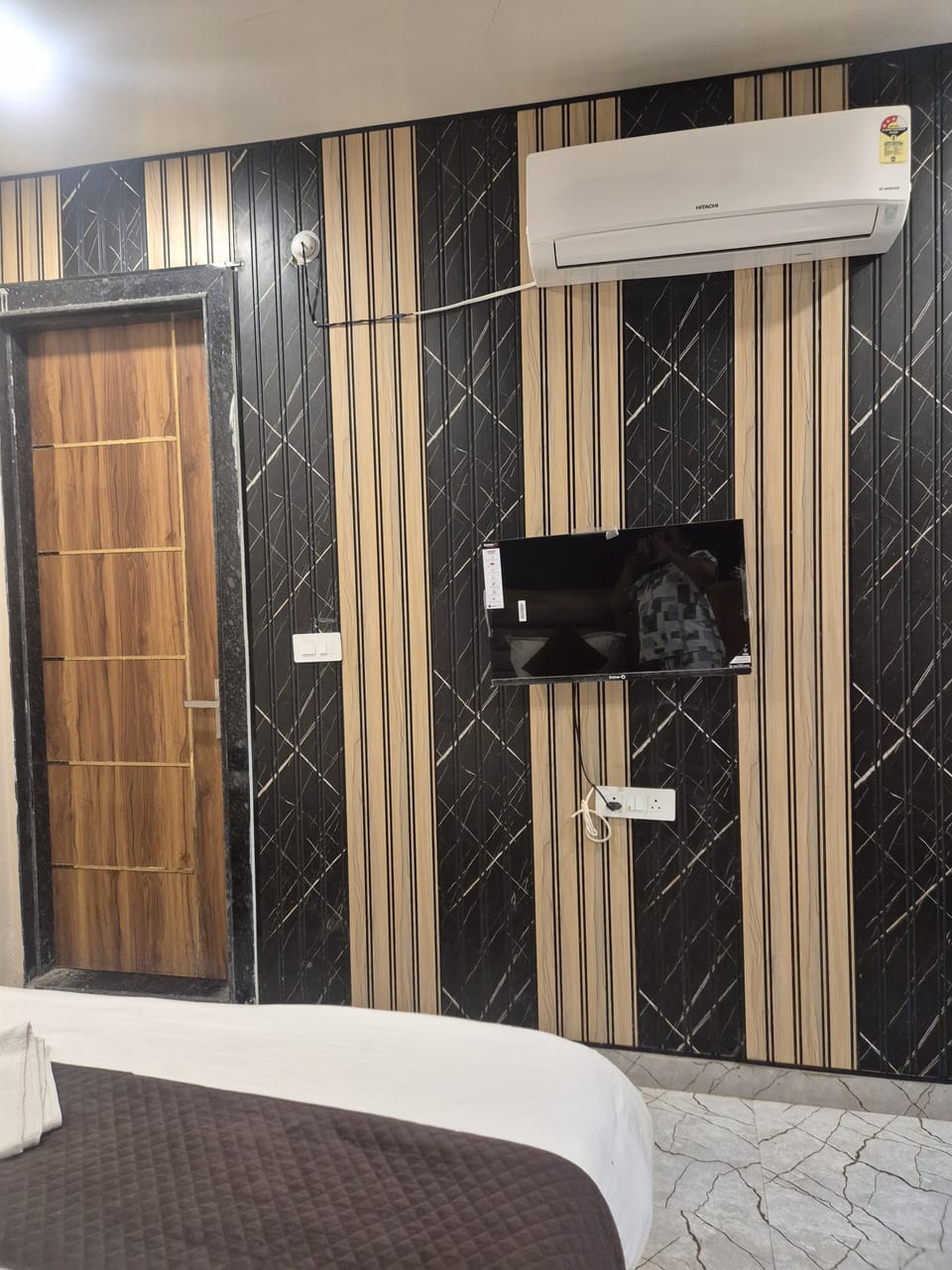 Family Room | Free WiFi
