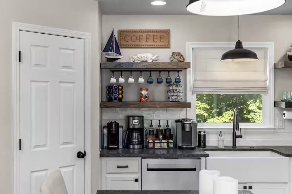 Full coffee bar, k-cups and espresso cups provided. Bring your own ground coffee