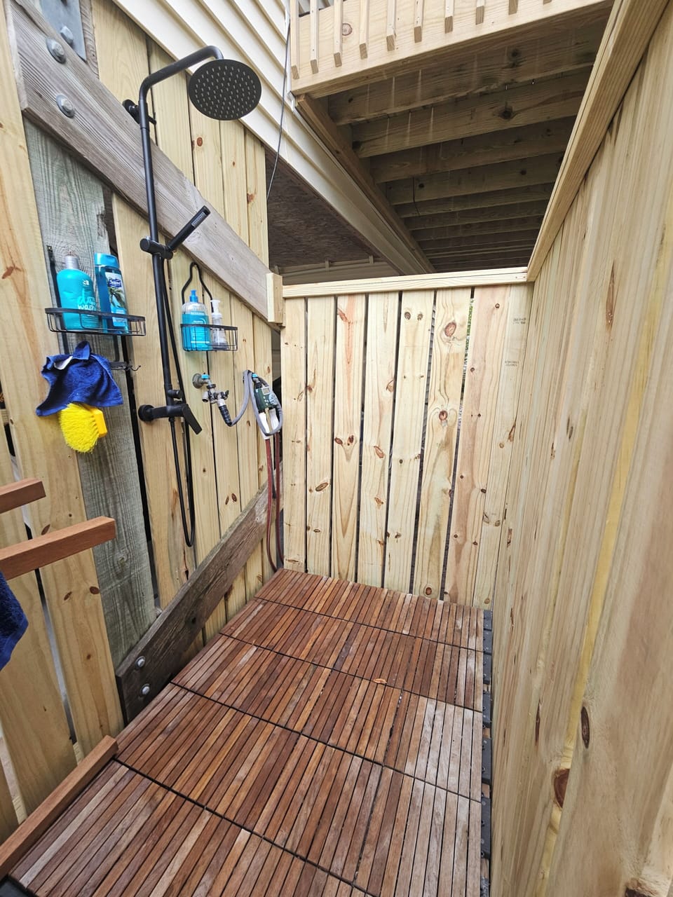 outdoor hot water shower 
