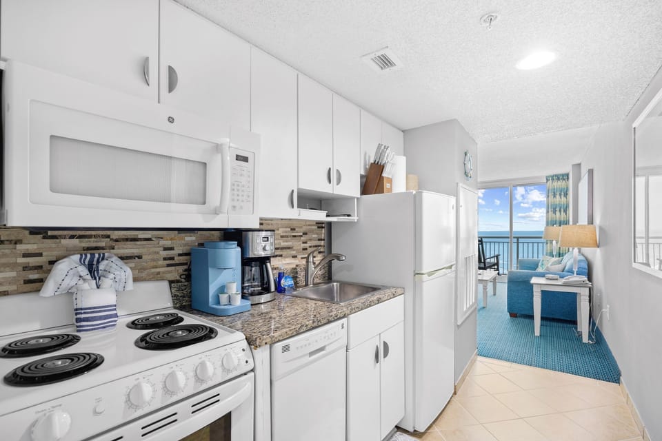 Fully-stocked Galley Kitchen