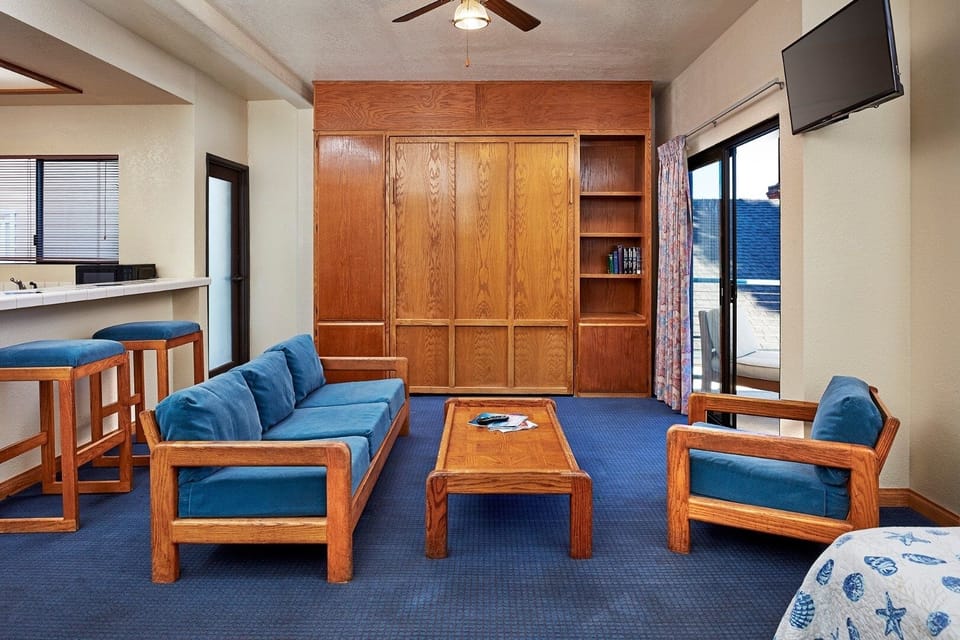 Lounge comfortably after adventures in this airy, open studio.