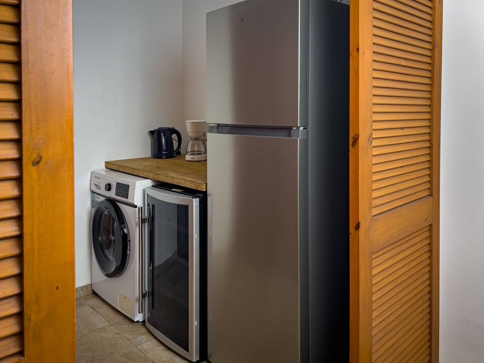 Family Villa, 3 Bedrooms, Private Pool, Pool View | Private kitchen | Fridge, microwave, oven, stovetop