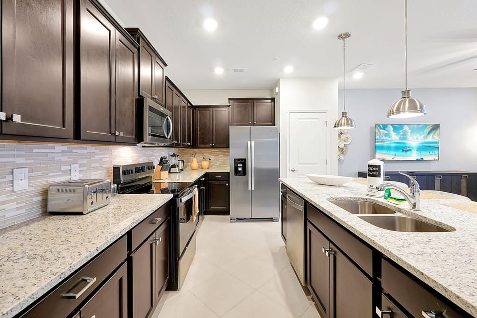 Enjoy all the comforts of home with top-of-the-line, fully equipped appliances and modern design kitchen perfect for all occassions!