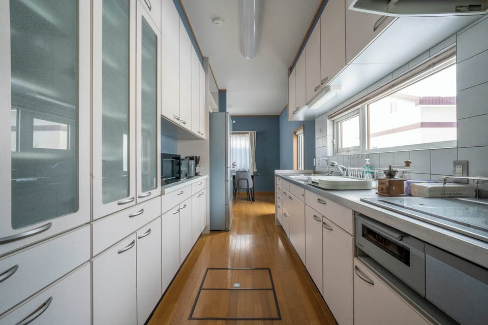 Fridge, microwave, stovetop, electric kettle