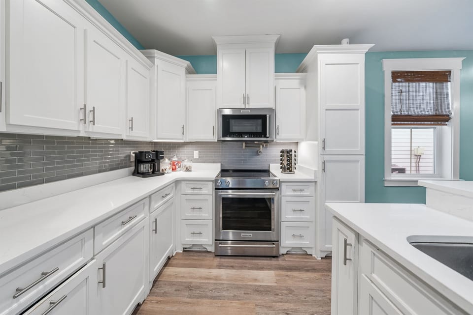 Luxuriously appointed kitchen with all the essentials.