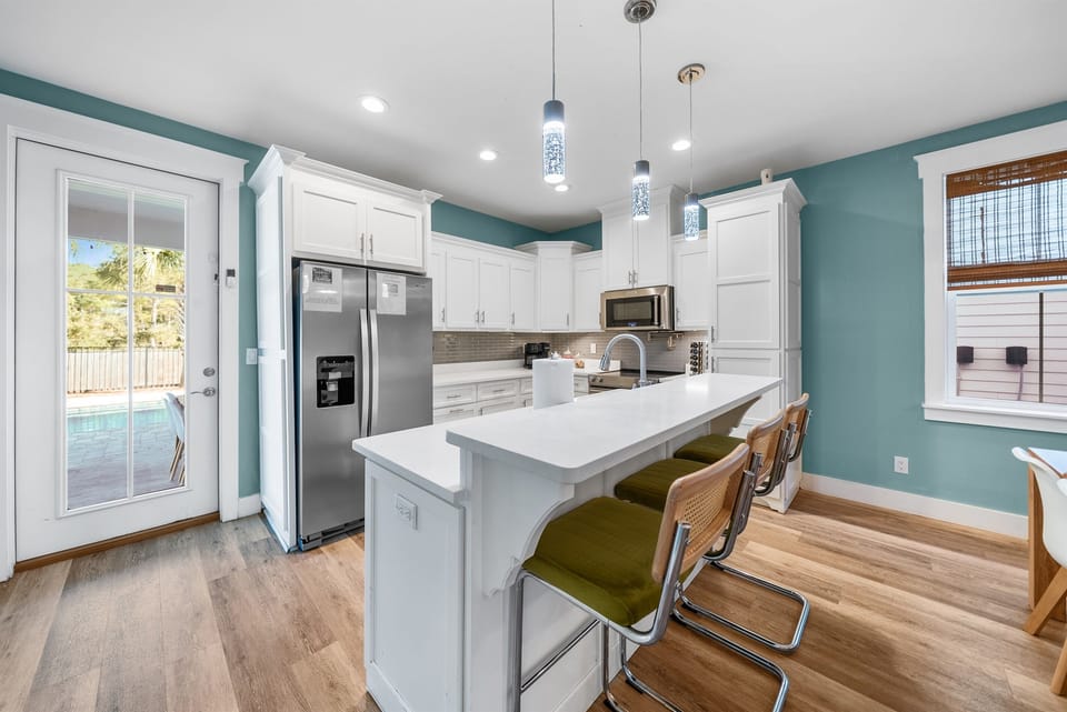 Luxuriously appointed kitchen with all the essentials.