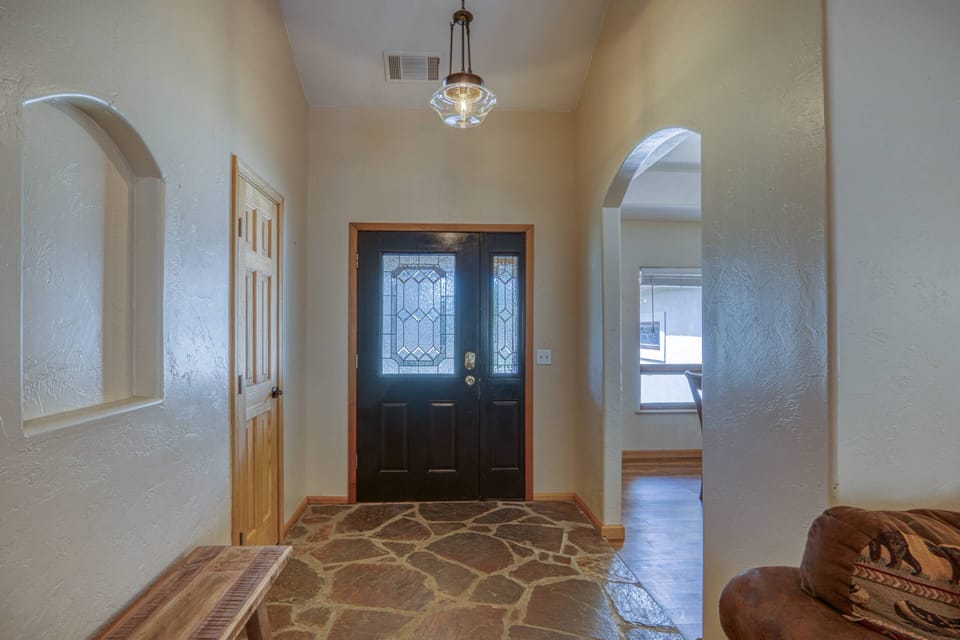 Welcome home! This 4 bedroom 3 full bath home has a private second story sleeping area w/ gas stove and ensuite. Prime location and sleeps10!