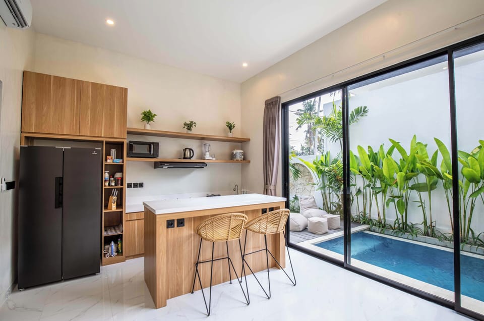 Family Villa, 4 Bedrooms, Private Pool, Pool View | Private kitchen | Electric kettle
