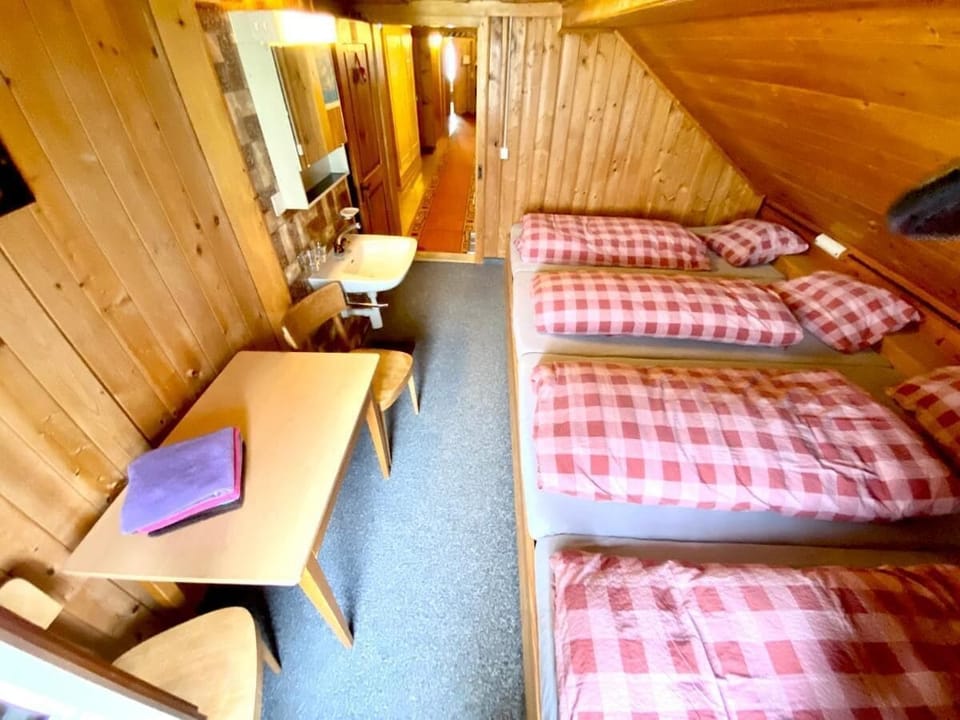 Classic Quadruple Room | WiFi (free)