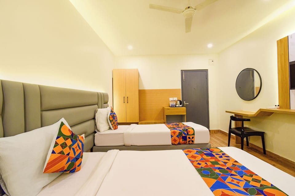 Egyptian cotton sheets, premium bedding, in-room safe, free WiFi