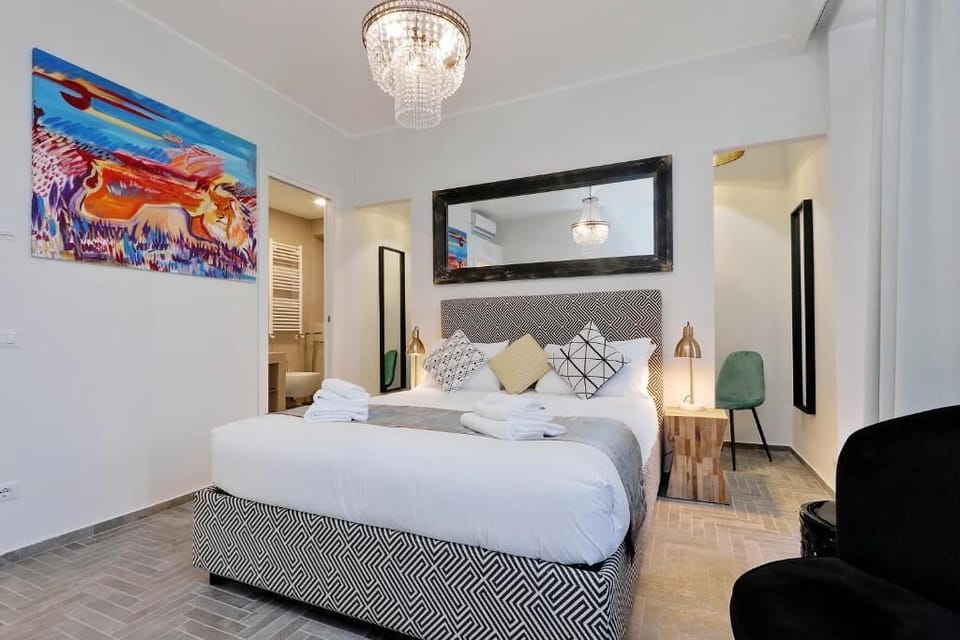 Elite Double Room, Balcony, City View | In-room safe, iron/ironing board, free WiFi
