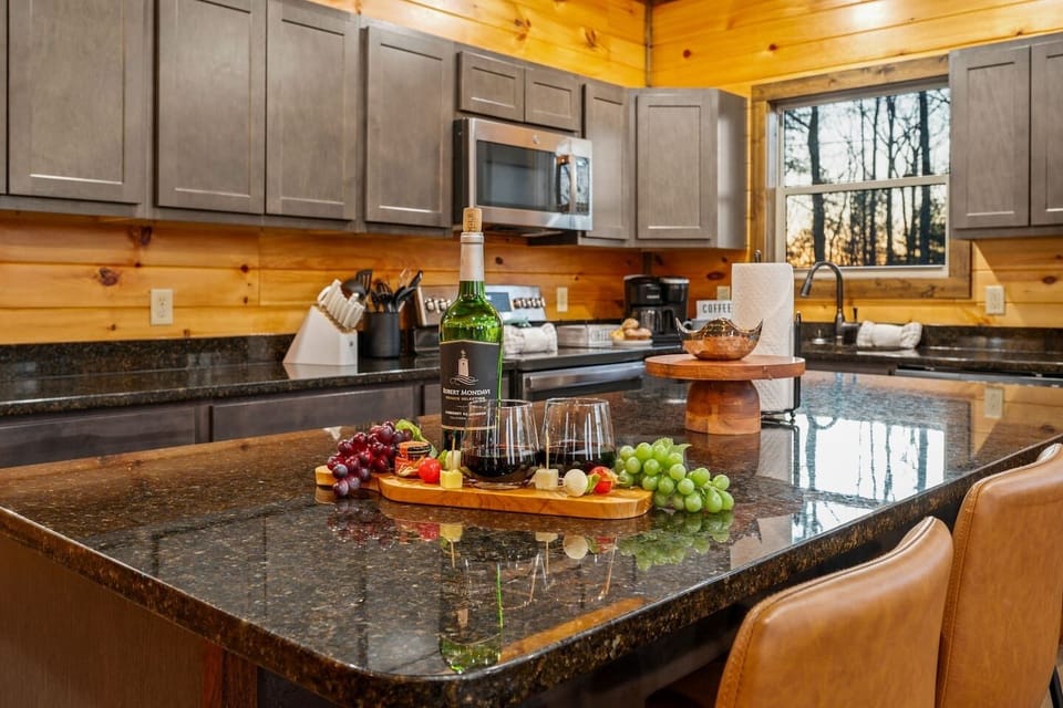 Fully Stocked kitchen