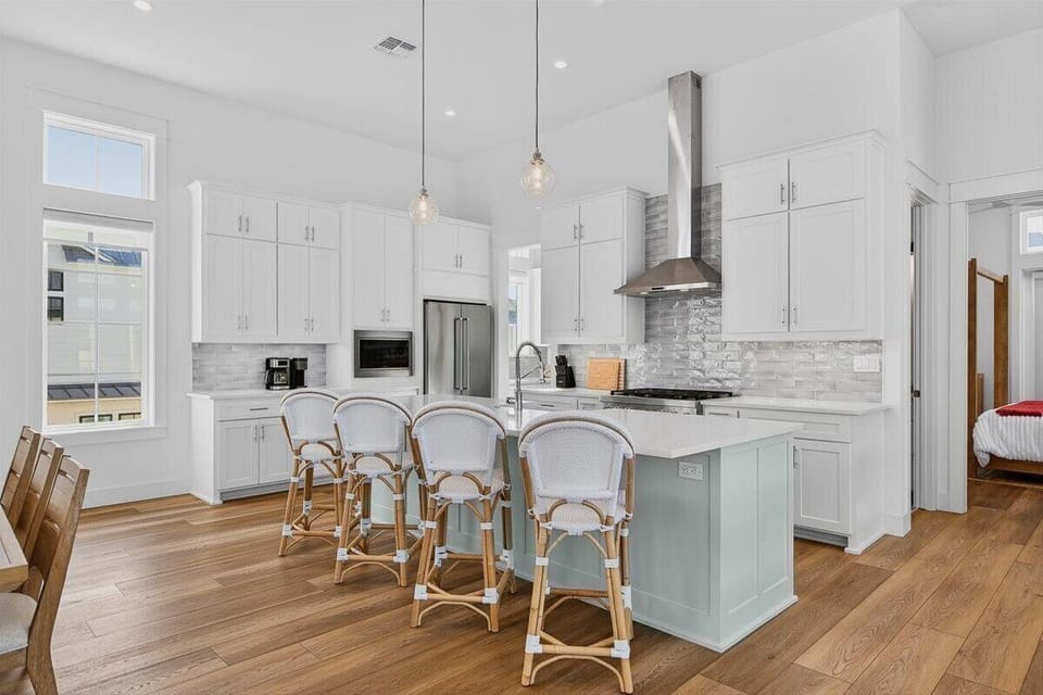 Kitchen, 2nd Floor