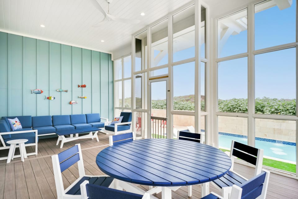 Screened In Back Porch, 1st Floor