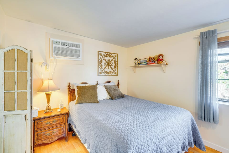 Apartment (0 Bedroom) | Interior