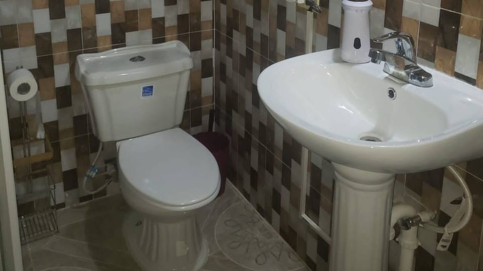 Shared Dormitory, 1 Bedroom, Smoking | Bathroom