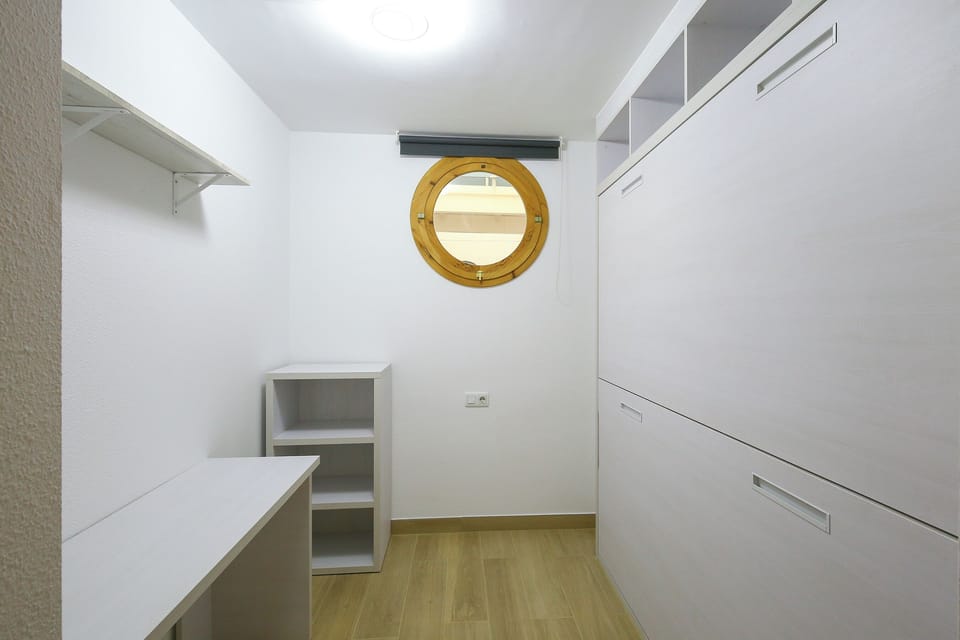 Room 2 (3)