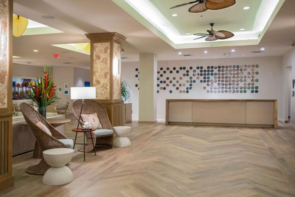 Hawks Cay Resort - Reception Area