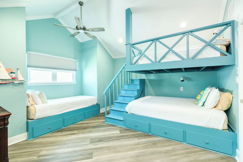Bedroom 5 - Full Bunk +  Twin Bed, Upper level