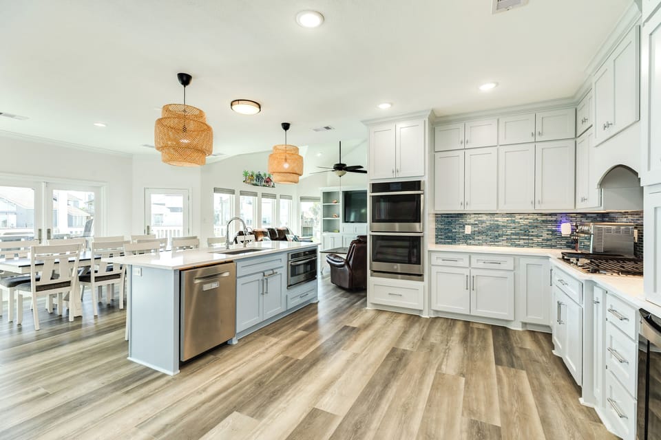 The family cook will love preparing homecooked meals in the kitchen
