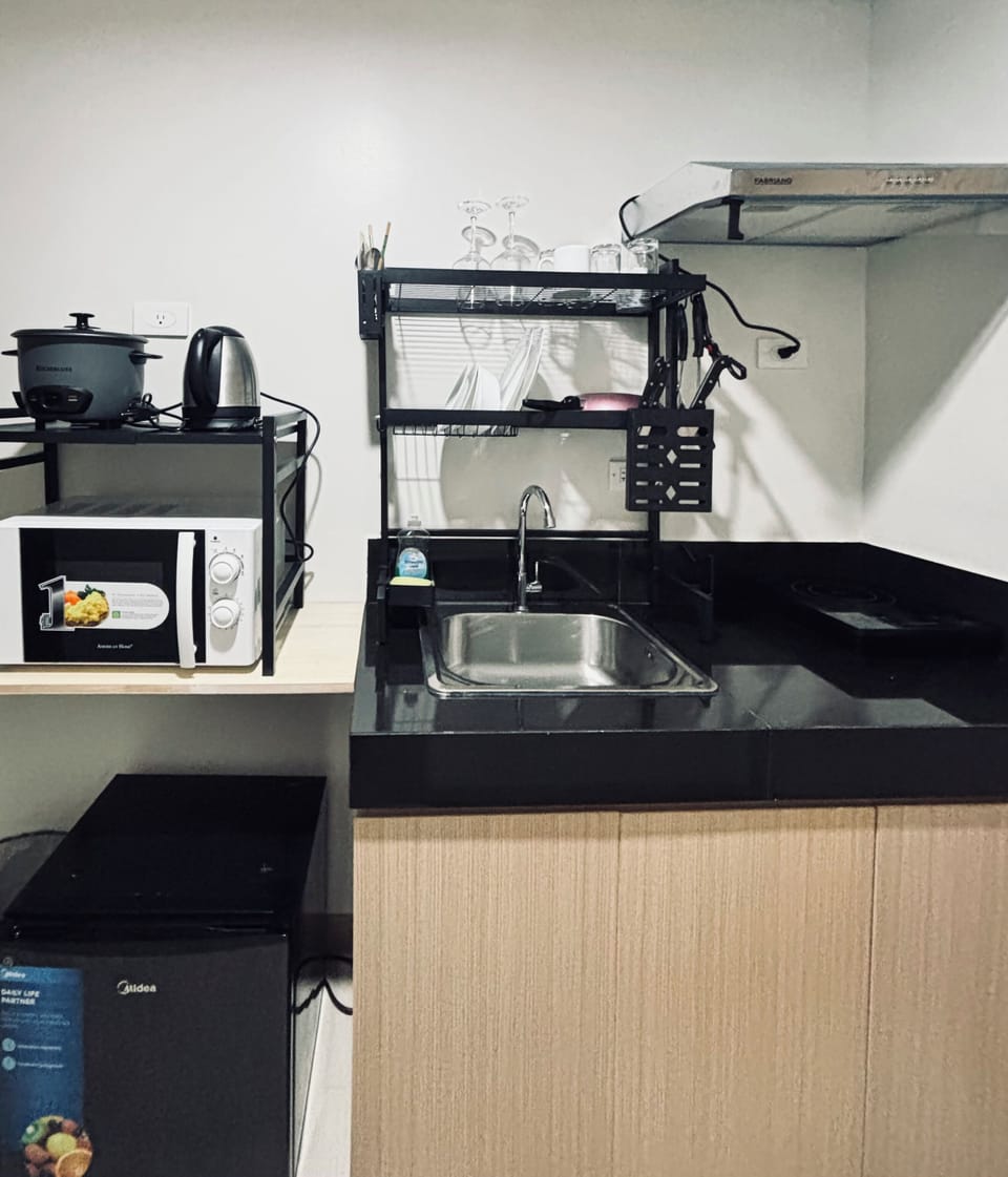 Condo, 1 Bedroom, Balcony | Interior
