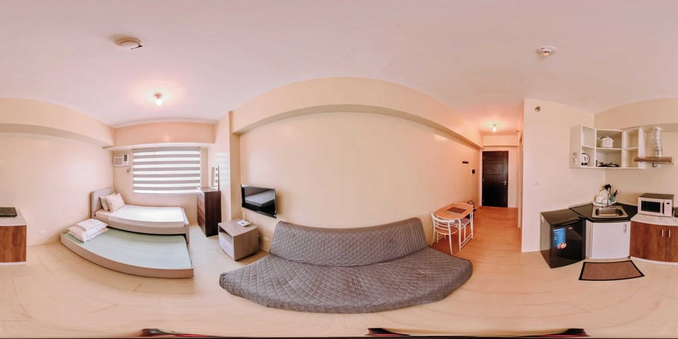 Condo, 1 Bedroom, Patio, Garden View | Living room