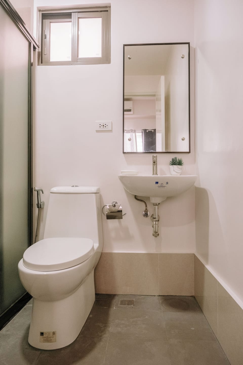 Room, 2 Bedrooms | Bathroom