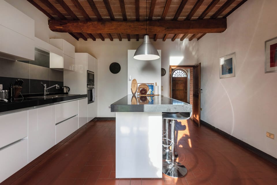 Apartment, Patio, Hill View | Private kitchen | Full-size fridge, microwave, oven, stovetop