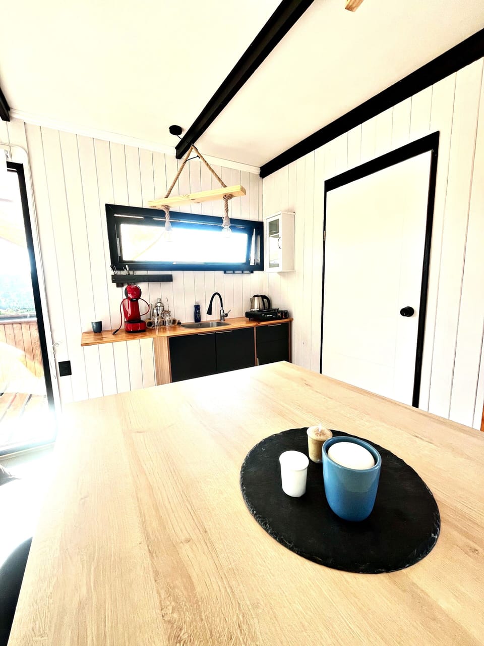 Comfort Suite, Non Smoking, Mountain View | Private kitchen