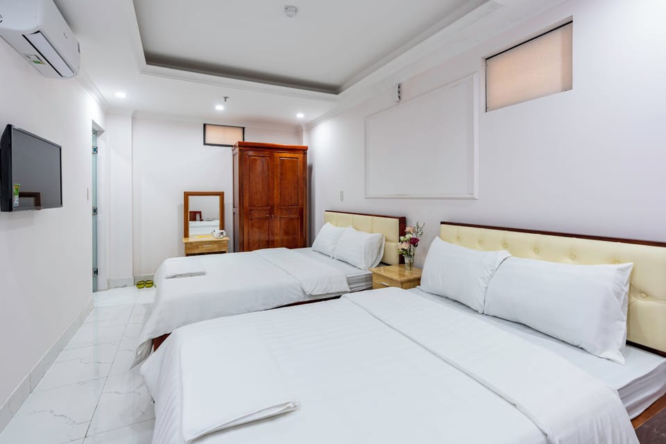 Family Room | Free minibar, desk, laptop workspace, free WiFi