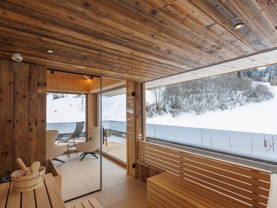 Wood, Interior Design, Ceiling, Hardwood, Wood Stain, Winter, Natural Material, Plank, Daylighting, Lumber