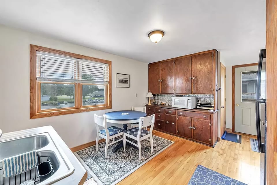 Dishes, glasses, silverware, pots, pans, coffee machine, toaster, etc provided